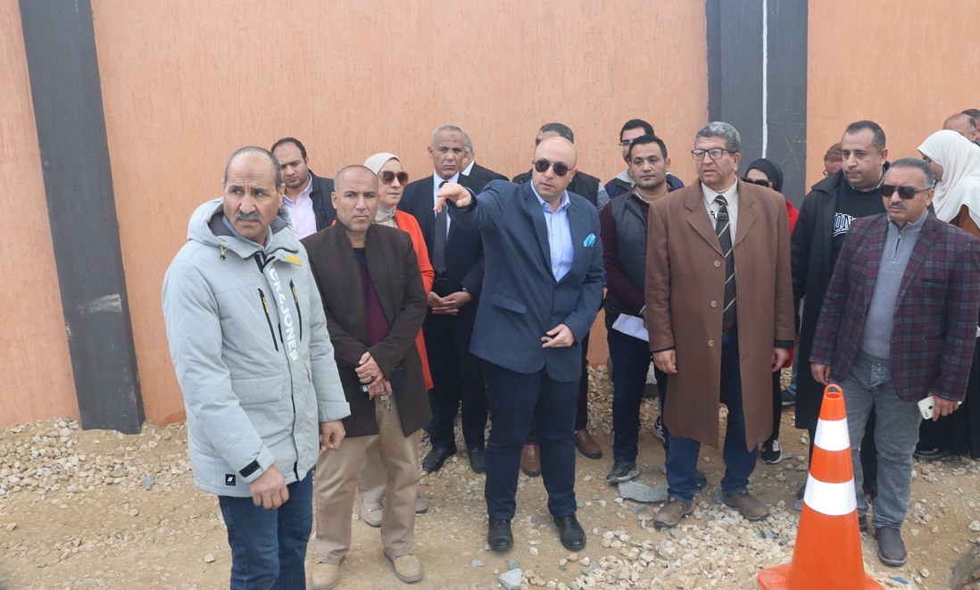 تسريع وتير العمل بمشروع مُجمّع المواقف